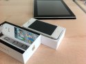 130625-white_iphone_4_be_sold_2.jpg