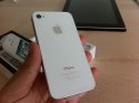130624-white_iphone_4_be_sold_1.jpg