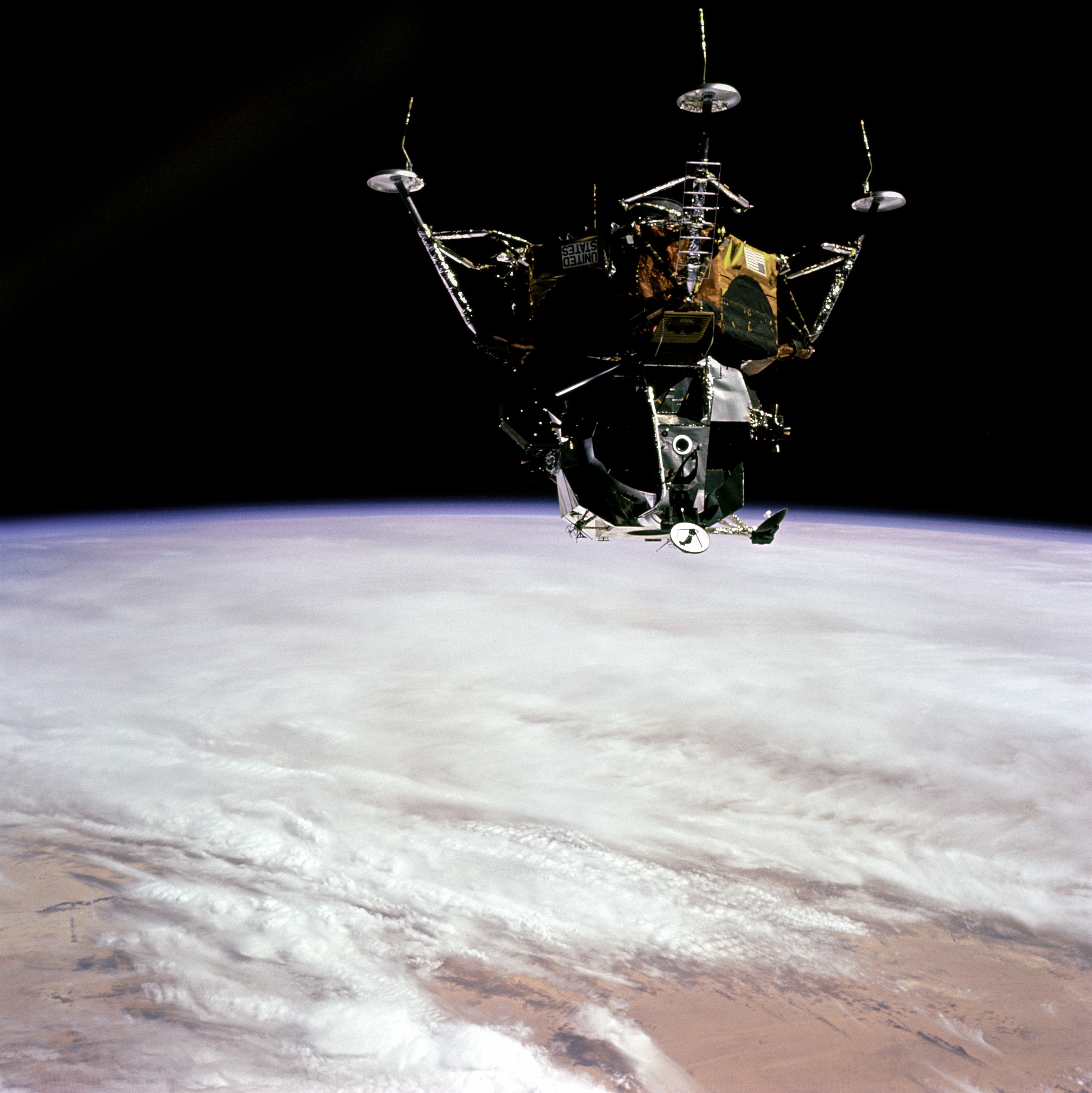 Spider_in_Earth_Orbit_-_GPN-2000-001106.jpg