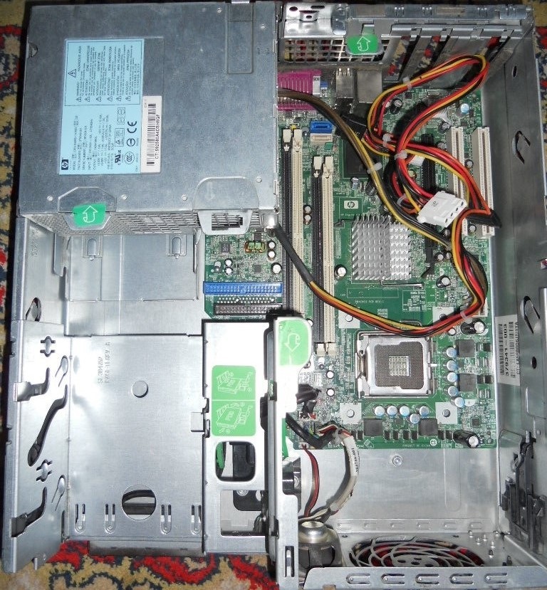 HP Compag dc7600 Small Form Factor (внутри).JPG