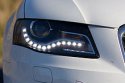 220px-LED_DaytimeRunningLights.jpg
